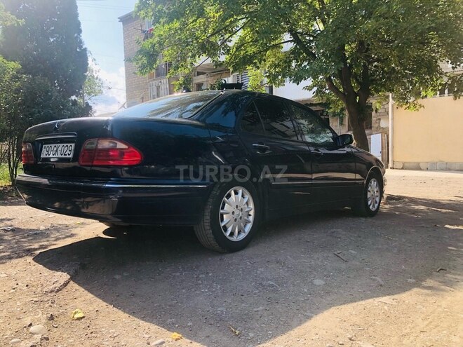 Mercedes E 240 2000, 320,000 km - 2.4 l - Gəncə