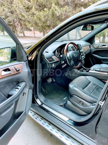 Mercedes  2015, 161,234 km - 3.0 l - Bakı