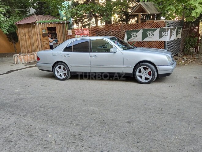 Mercedes E 240 1997, 475,000 km - 2.4 l - Bakı