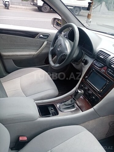 Mercedes C 220 2003, 370,000 km - 2.2 l - Bakı