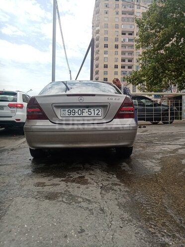 Mercedes C 220 2003, 370,000 km - 2.2 l - Bakı