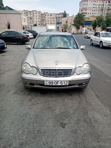 Mercedes C 220 2003, 370,000 km - 2.2 l - Bakı