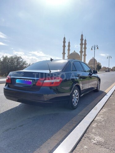 Mercedes E 220 2011, 137,000 km - 2.2 l - Bakı