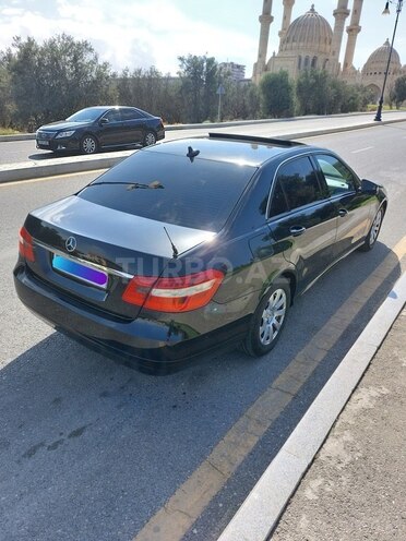 Mercedes E 220 2011, 137,000 km - 2.2 l - Bakı