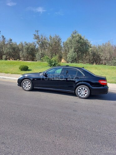 Mercedes E 220 2011, 137,000 km - 2.2 l - Bakı