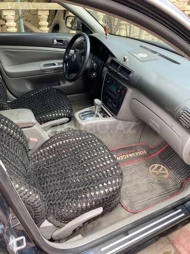 Volkswagen Passat 2001, 202,539 km - 1.8 л - Bakı