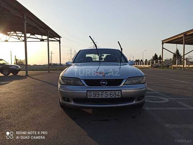 Opel Vectra 2000, 330,000 km - 1.8 l - Bakı