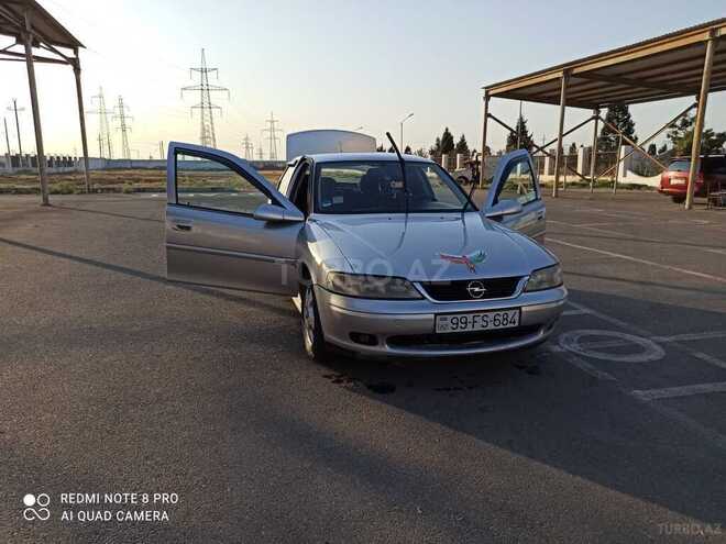Opel Vectra 2000, 330,000 km - 1.8 l - Bakı