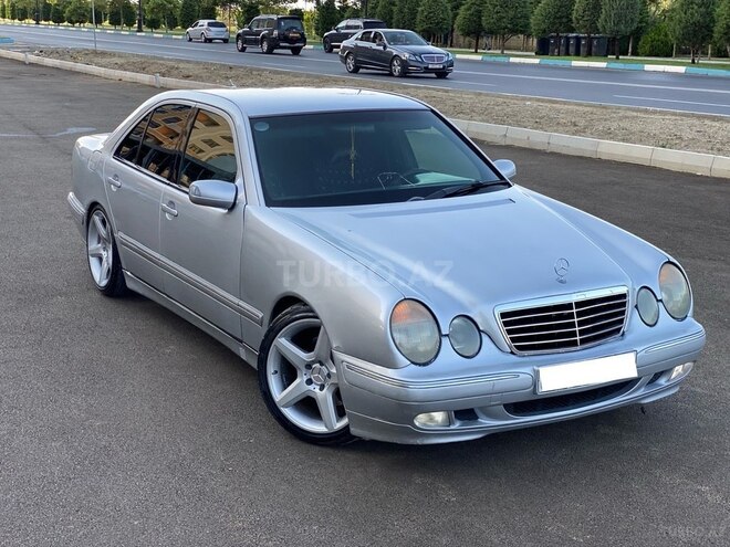 Mercedes E 240 2000, 290,000 km - 2.4 l - Bakı