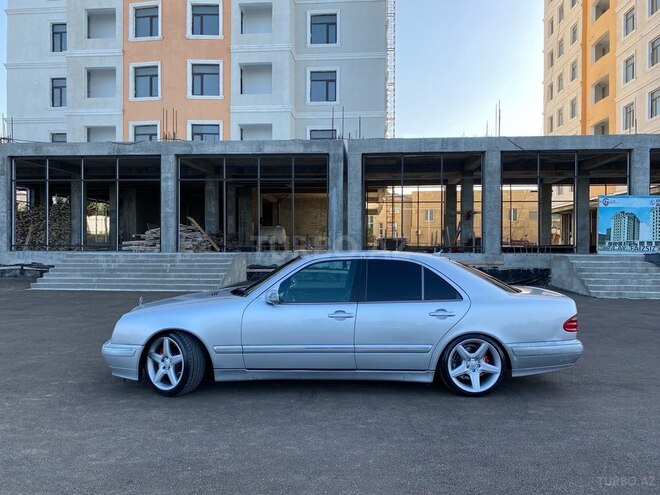 Mercedes E 240 2000, 290,000 km - 2.4 l - Bakı