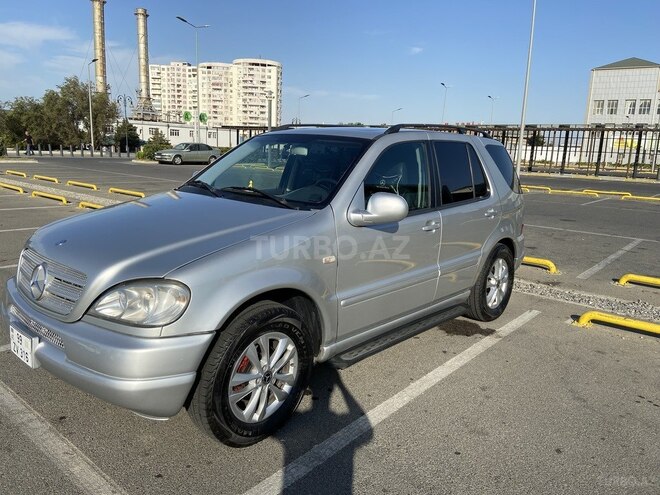 Mercedes ML 320 2000, 255,000 km - 3.2 l - Bakı