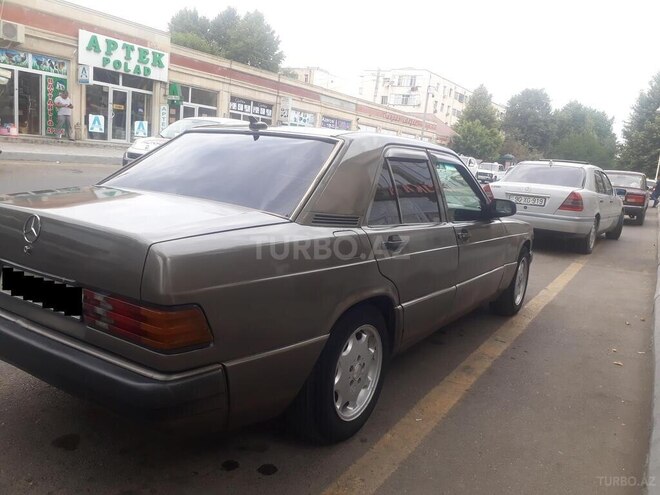 Mercedes 190 1991, 201,242 km - 2.0 л - Bərdə