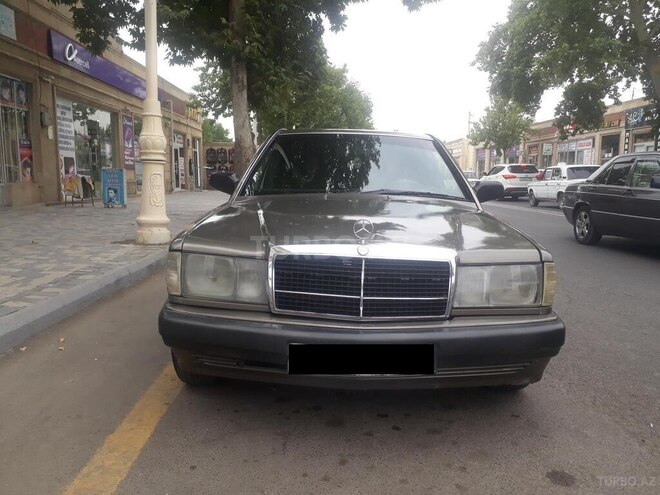 Mercedes 190 1991, 201,242 km - 2.0 л - Bərdə