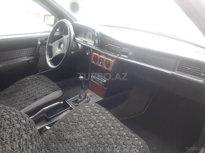 Mercedes 190 1991, 201,242 km - 2.0 л - Bərdə