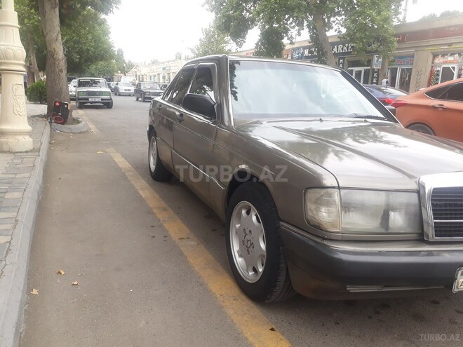 Mercedes 190 1991, 201,242 km - 2.0 л - Bərdə