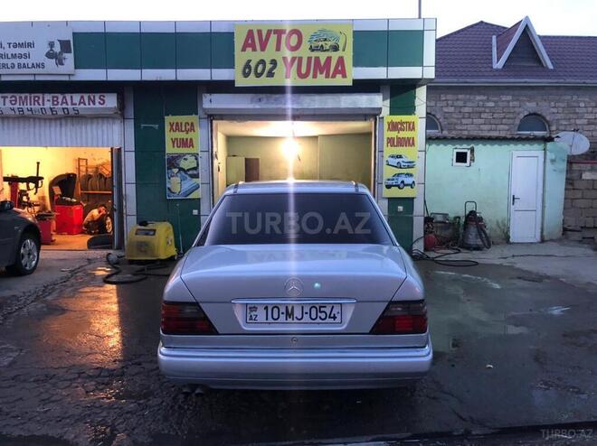 Mercedes E 260 1991, 345,000 km - 2.6 l - Bakı
