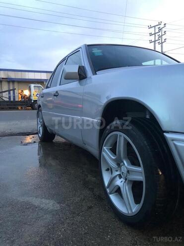 Mercedes E 260 1991, 345,000 km - 2.6 l - Bakı