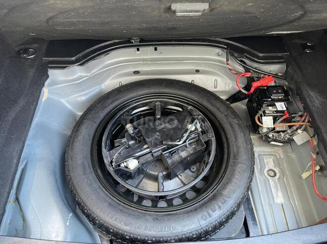 Mercedes E 250 2012, 261,000 km - 2.2 л - Bakı