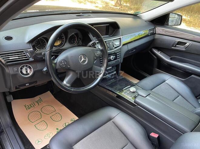 Mercedes E 250 2012, 261,000 km - 2.2 л - Bakı