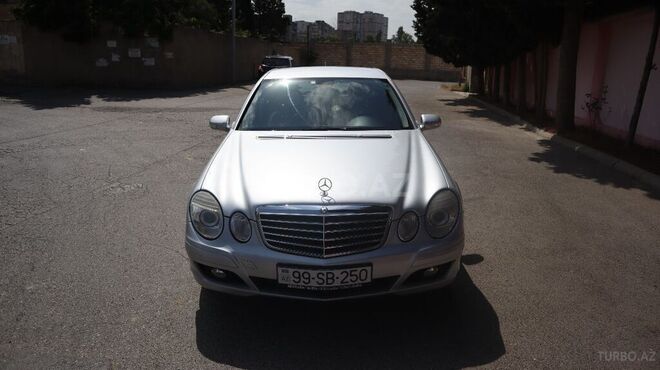 Mercedes E 220 2007, 232,000 km - 2.2 l - Bakı