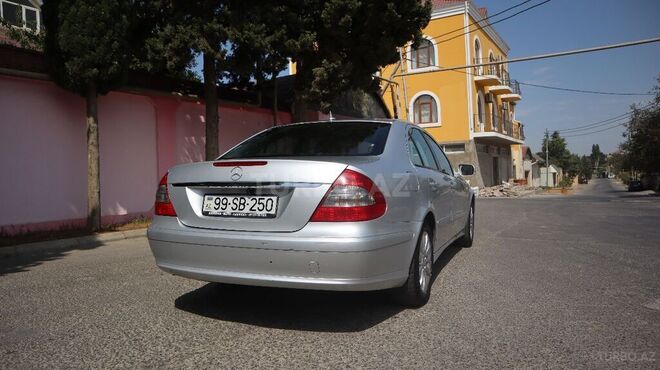Mercedes E 220 2007, 232,000 km - 2.2 l - Bakı