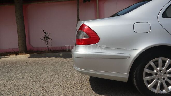 Mercedes E 220 2007, 232,000 km - 2.2 l - Bakı