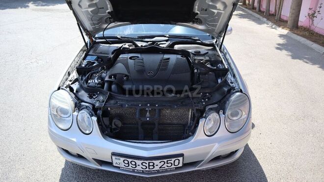 Mercedes E 220 2007, 232,000 km - 2.2 l - Bakı