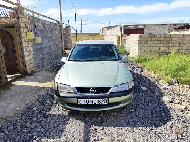 Opel Vectra 1995, 360,000 km - 1.8 l - Bakı