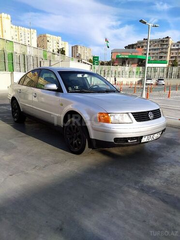 Volkswagen Passat 1999, 560,000 km - 1.9 л - Bakı