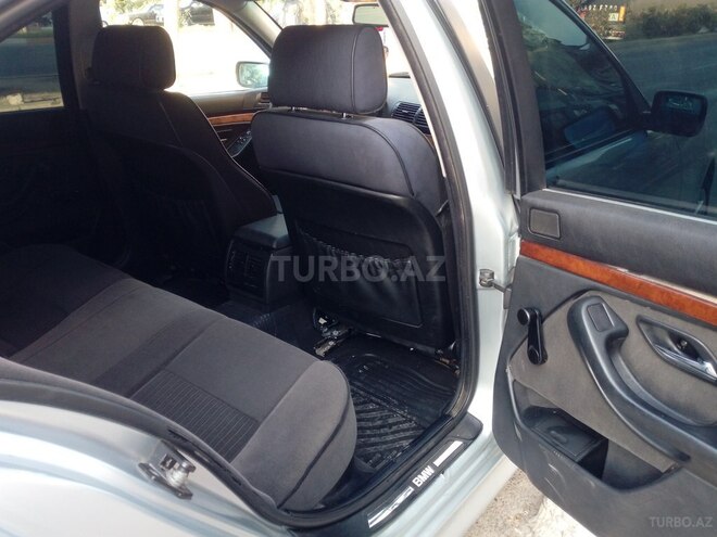 BMW 528 1998, 212,000 km - 2.8 л - Sumqayıt