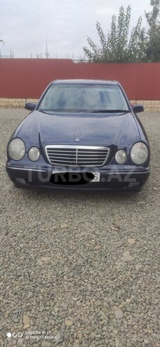 Mercedes E 280 1999, 412,000 km - 2.8 l - Masallı
