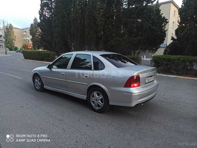 Opel Vectra 1999, 314,000 km - 1.8 l - Sumqayıt