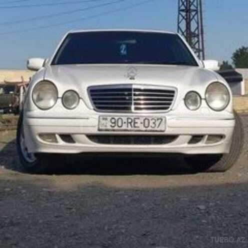 Mercedes E 240 2001, 298,000 km - 2.6 l - Ağcabədi