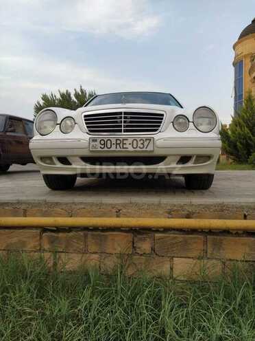Mercedes E 240 2001, 298,000 km - 2.6 l - Ağcabədi