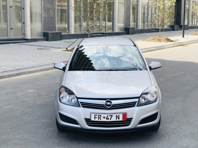 Opel Astra 2009, 182,453 km - 1.4 l - Bakı