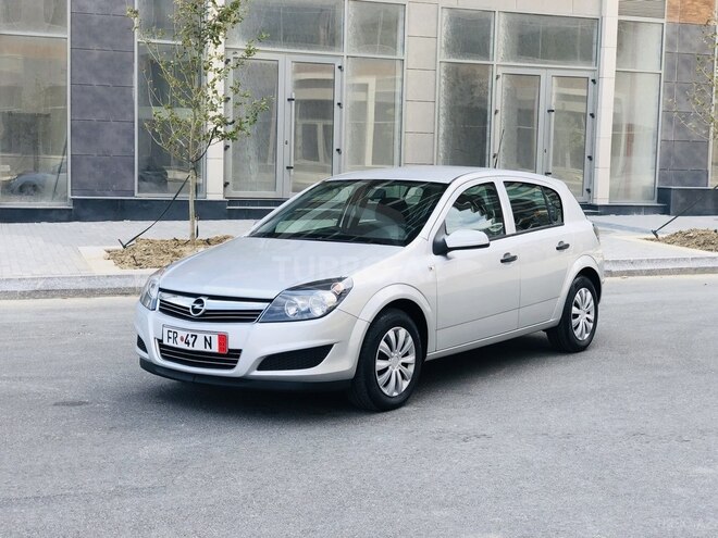 Opel Astra 2009, 182,453 km - 1.4 l - Bakı