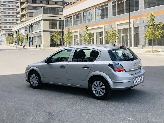 Opel Astra 2009, 182,453 km - 1.4 l - Bakı