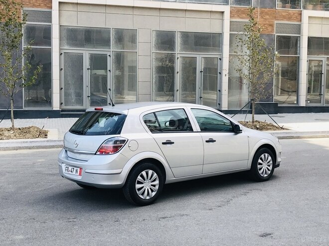 Opel Astra 2009, 182,453 km - 1.4 l - Bakı