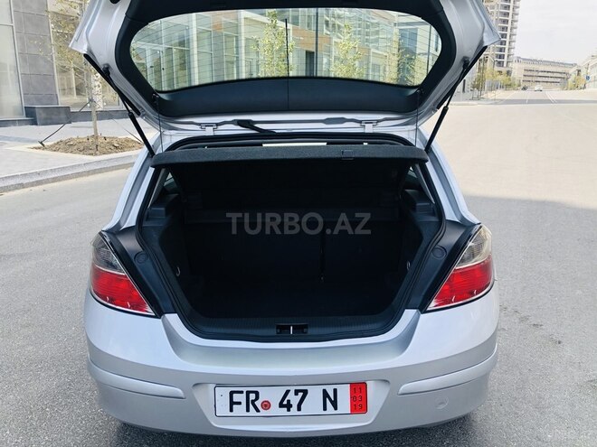 Opel Astra 2009, 182,453 km - 1.4 l - Bakı