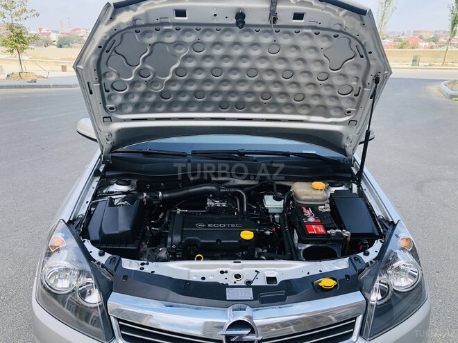 Opel Astra 2009, 182,453 km - 1.4 l - Bakı