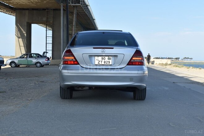 Mercedes C 240 2005, 225,000 km - 2.4 l - Bakı