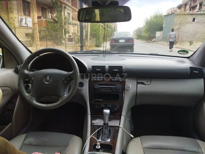 Mercedes C 200 2001, 385,000 km - 2.0 l - Bakı
