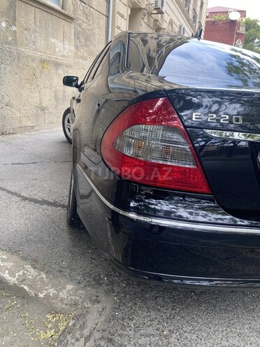 Mercedes E 220 2007, 218,000 km - 2.2 l - Bakı