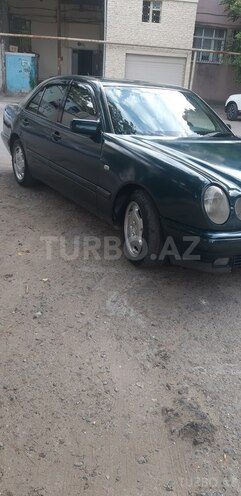 Mercedes E 230 1996, 645,000 km - 2.3 l - Sumqayıt