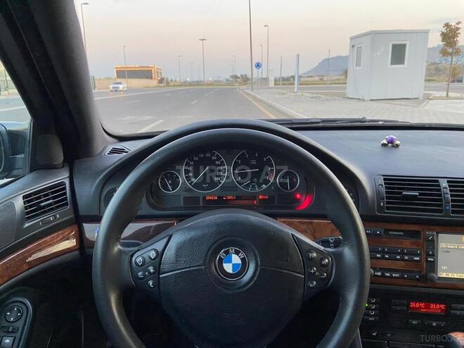 BMW 528 1999, 290,000 km - 2.8 l - Bakı