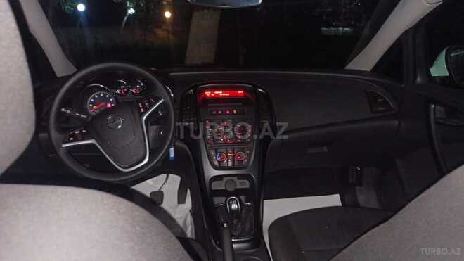 Opel Astra 2012, 237,000 km - 1.4 l - Bakı