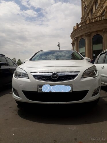 Opel Astra 2012, 237,000 km - 1.4 l - Bakı