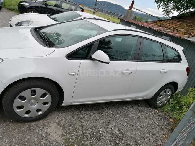 Opel Astra 2012, 237,000 km - 1.4 l - Bakı