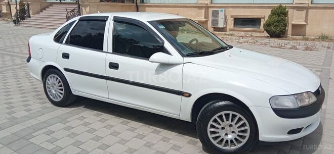 Opel Vectra 1999, 316,000 km - 1.8 l - Sumqayıt