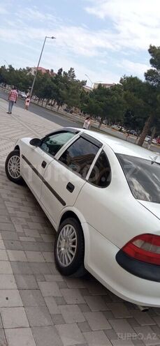 Opel Vectra 1999, 316,000 km - 1.8 l - Sumqayıt